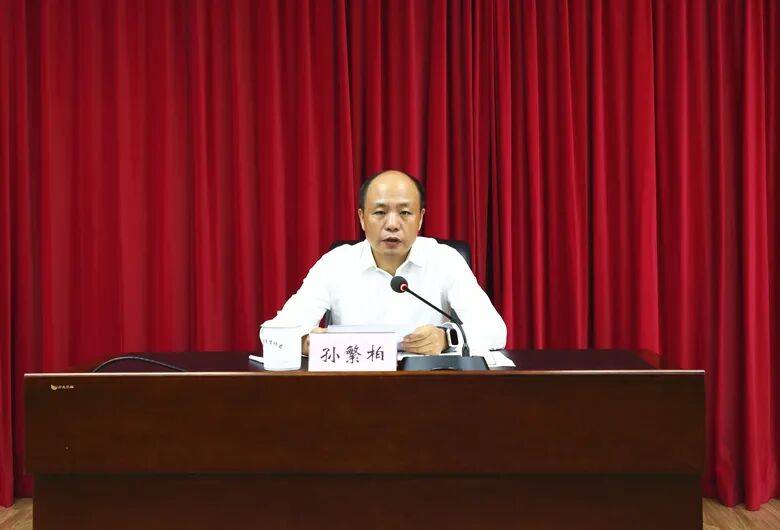 省信访局党组书记、局长兼省委社会工作部副部长孙繁柏讲授“七一”专题党课